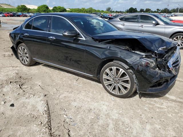 Photo 4 from auction – 2019 MERCEDES-BENZ E 300 with VIN WDDZF4JB5KA547829