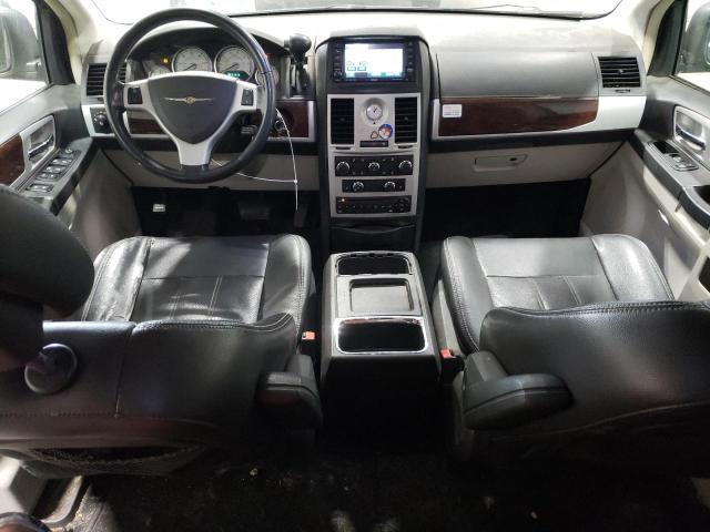 Photo 8 from auction – 2010 CHRYSLER TOWN & COU with VIN 2A4RR8D18AR387607