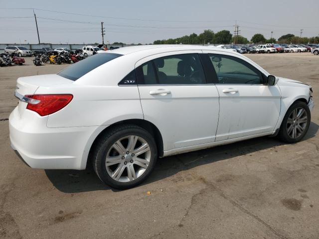 Photo 3 from auction – 2012 CHRYSLER 200 TOURIN with VIN 1C3CCBBB5CN107734