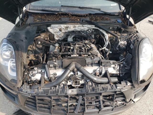 Photo 12 from auction – 2016 PORSCHE MACAN S with VIN WP1AB2A53GLB44671