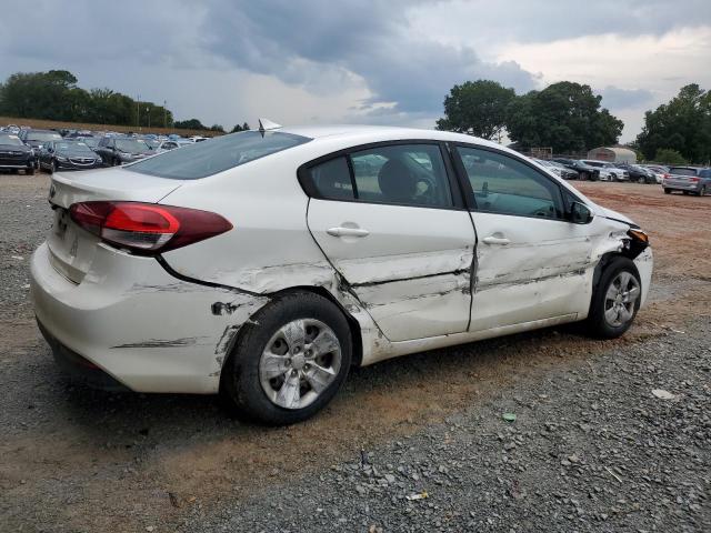 Photo 3 from auction – 2018 KIA FORTE LX with VIN 3KPFK4A76JE231694