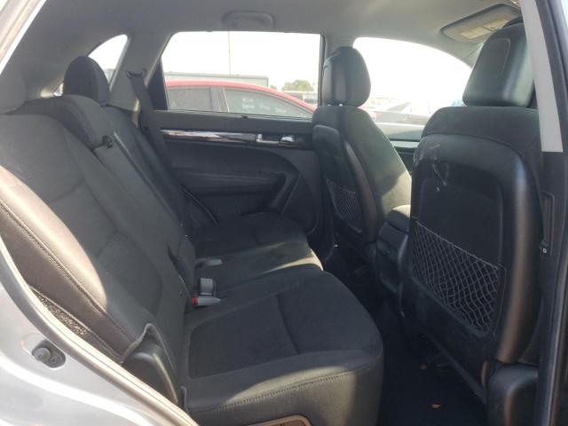 Photo 11 from auction – 2014 KIA SORENTO LX with VIN 5XYKT4A67EG460445