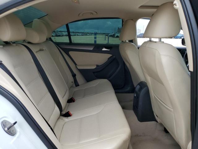 Photo 10 from auction – 2014 VOLKSWAGEN JETTA TDI with VIN 3VWLL7AJ3EM337235