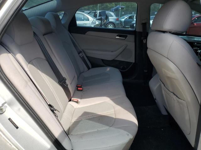 Photo 10 from auction – 2018 HYUNDAI SONATA SE with VIN 5NPE24AF2JH643142