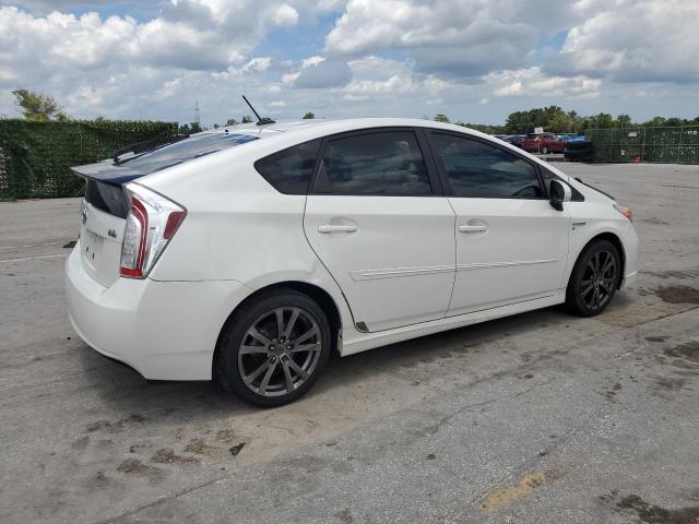 Photo 3 from auction – 2013 TOYOTA PRIUS with VIN JTDKN3DU7D5601620