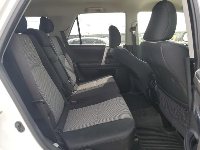 Photo 11 from auction – 2017 TOYOTA 4RUNNER SR with VIN JTEZU5JR7H5158478