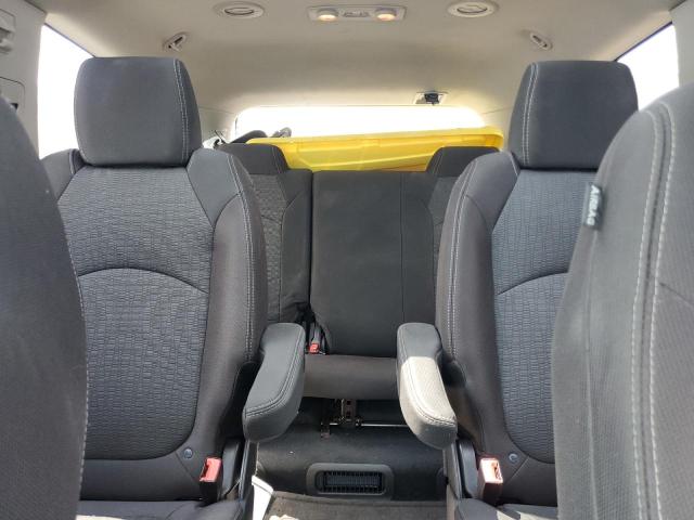 Photo 10 from auction – 2017 CHEVROLET TRAVERSE L with VIN 1GNKRGKD7HJ337155