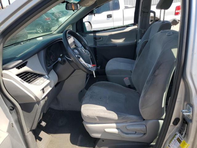 Photo 7 from auction – 2017 TOYOTA SIENNA with VIN 5TDZZ3DC9HS806012