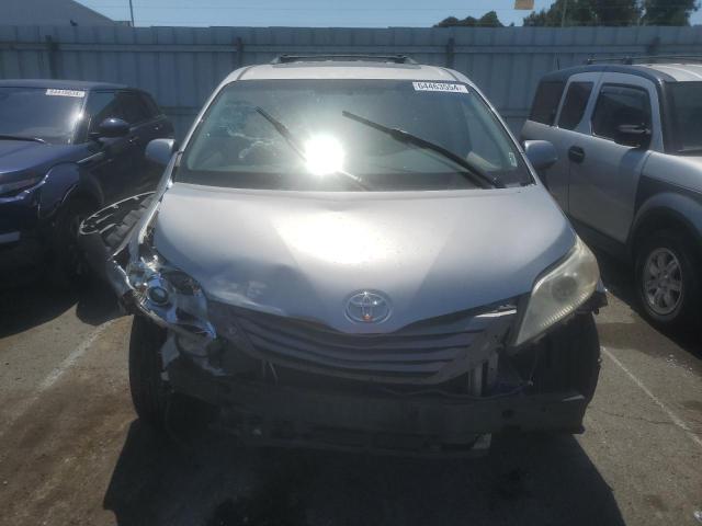Photo 5 from auction – 2012 TOYOTA SIENNA XLE with VIN 5TDYK3DC4CS225106