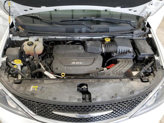 Photo 12 from auction – 2017 CHRYSLER PACIFICA T with VIN 2C4RC1BG2HR540482