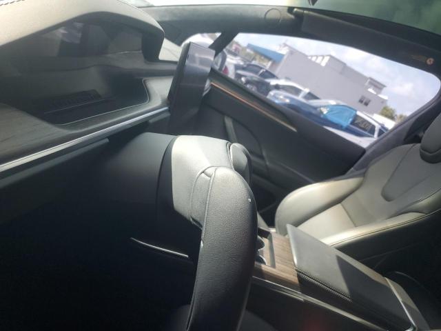 Photo 9 from auction – 2022 TESLA MODEL X with VIN 7SAXCBE58NF328817