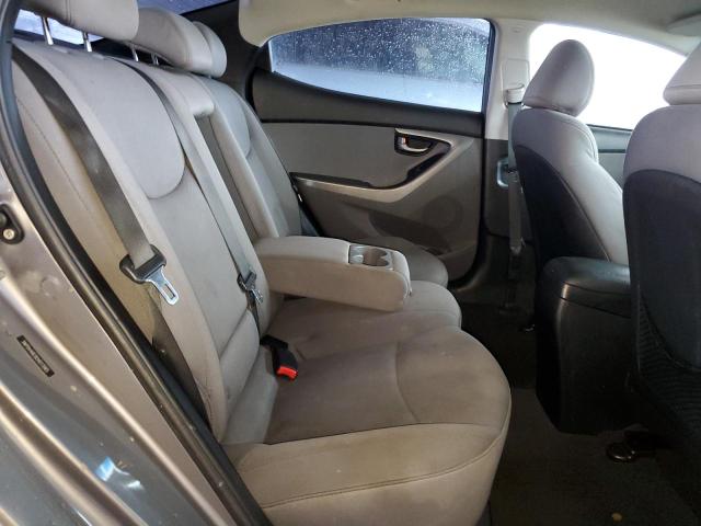 Photo 10 from auction – 2012 HYUNDAI ELANTRA GL with VIN 5NPDH4AE0CH073565