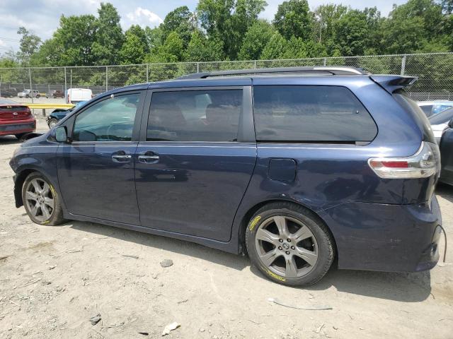 Photo 2 from auction – 2018 TOYOTA SIENNA SE with VIN 5TDXZ3DC9JS943013