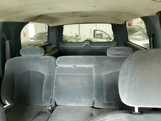 Photo 10 from auction – 2002 CHEVROLET SUBURBAN K with VIN 1GNFK16Z82J263535