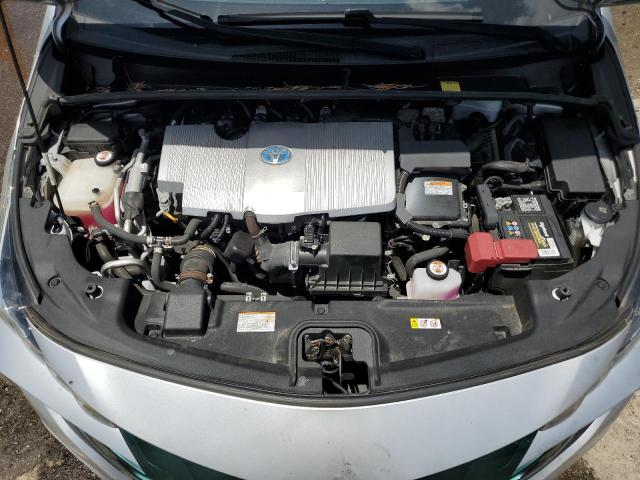 Photo 11 from auction – 2017 TOYOTA PRIUS PRIM with VIN JTDKARFP0H3006020