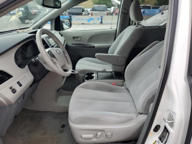 Photo 7 from auction – 2013 TOYOTA SIENNA LE with VIN 5TDJK3DC4DS063058
