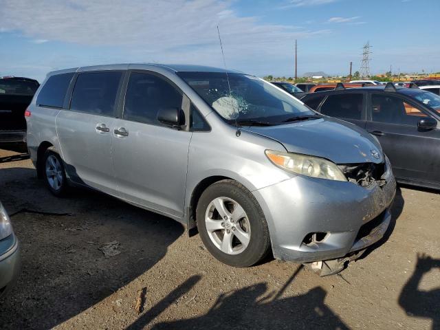 Photo 4 from auction – 2011 TOYOTA SIENNA with VIN 5TDZK3DCXBS135879