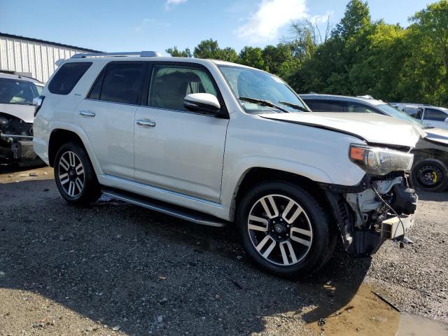 Photo 4 from auction – 2018 TOYOTA 4RUNNER SR with VIN JTEZU5JR0J5181607