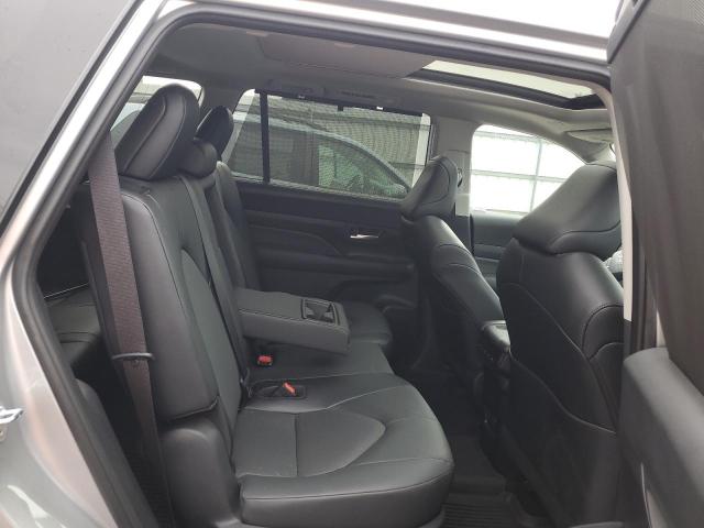 Photo 11 from auction – 2024 TOYOTA GRAND HIGH with VIN 5TDAAAB50RS024891