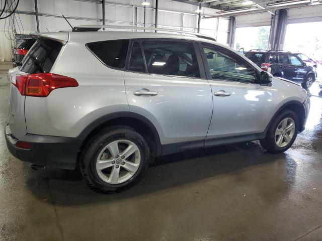 Photo 3 from auction – 2013 TOYOTA RAV4 XLE with VIN JTMWFREV7DD022559