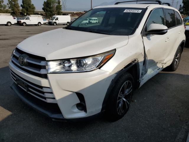 TOYOTA HIGHLANDER 2017 with VIN 5TDZZRFH0HS200061 - Photo from auction