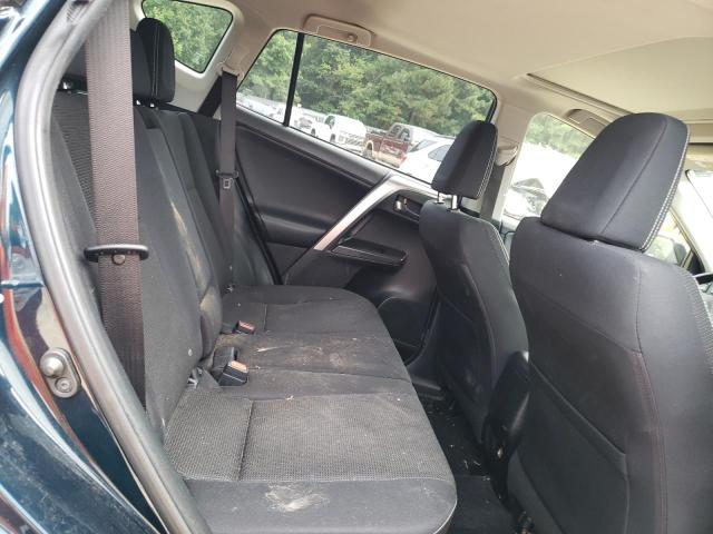 Photo 11 from auction – 2017 TOYOTA RAV4 XLE with VIN JTMRFREV1HD216569