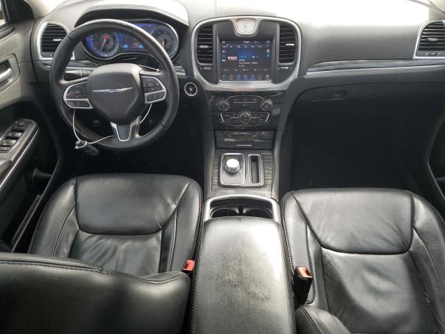 Photo 8 from auction – 2017 CHRYSLER 300 LIMITE with VIN 2C3CCAAG9HH577286