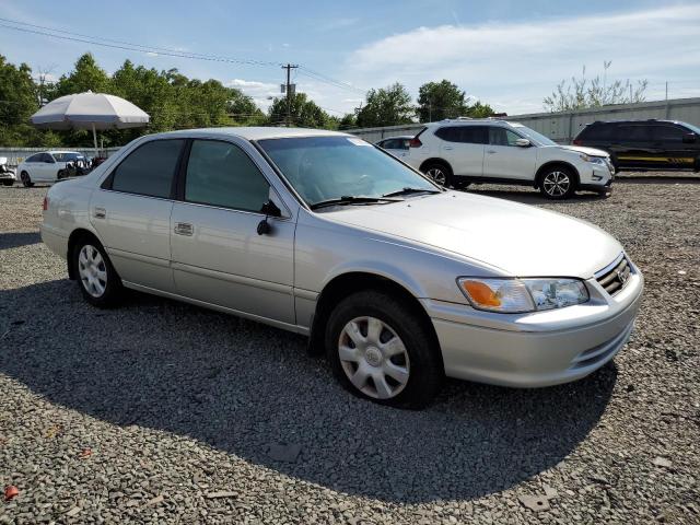 Photo 4 from auction – 2000 TOYOTA CAMRY CE with VIN 4T1BG22K7YU674385