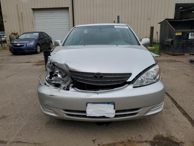 Photo 5 from auction – 2002 TOYOTA CAMRY LE with VIN 4T1BE32K92U572184