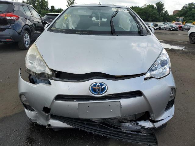Photo 5 from auction – 2013 TOYOTA PRIUS C with VIN JTDKDTB35D1047563