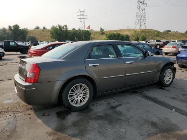 Photo 3 from auction – 2010 CHRYSLER 300 TOURIN with VIN 2C3CA5CV5AH212831