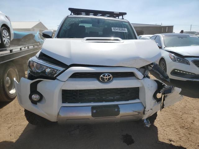 Photo 5 from auction – 2018 TOYOTA 4RUNNER SR with VIN JTEBU5JR2J5582819