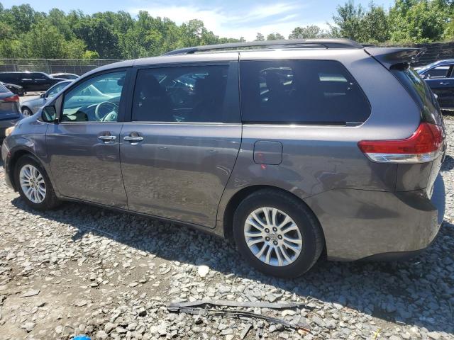 Photo 2 from auction – 2011 TOYOTA SIENNA XLE with VIN 5TDYK3DC0BS105382