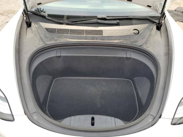 Photo 11 from auction – 2018 TESLA MODEL 3 with VIN 5YJ3E1EAXJF098785