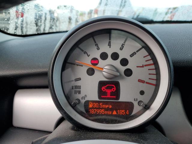 Photo 9 from auction – 2010 MINI COOPER with VIN WMWMF3C54ATU76919