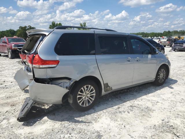 Photo 3 from auction – 2011 TOYOTA SIENNA XLE with VIN 5TDYK3DC0BS123722