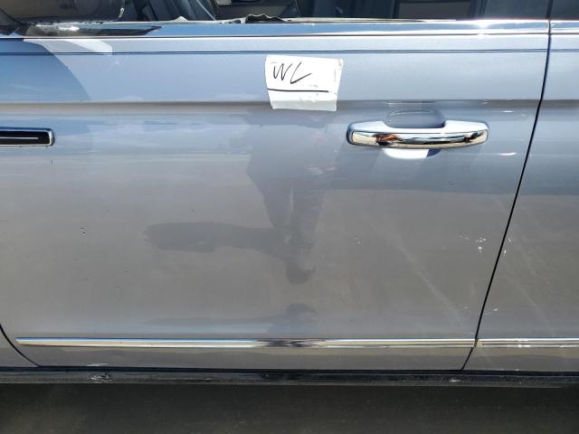 Photo 13 from auction – 2019 LINCOLN NAVIGATOR with VIN 5LMJJ2TT4KEL07091