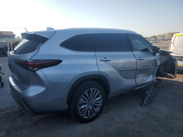 Photo 3 from auction – 2024 TOYOTA HIGHLANDER with VIN 5TDKDRAH2RS534780