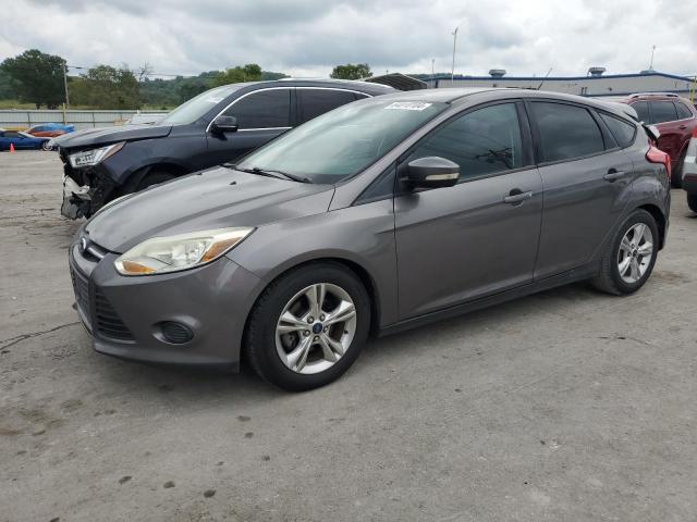 FORD FOCUS SE 2014 مع رقم تعريف المركبة 1FADP3K29EL374972 - صورة من المزاد