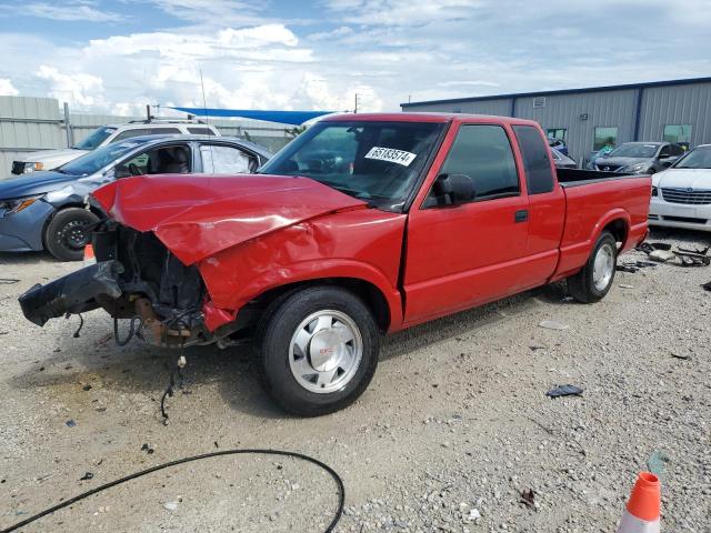 GMC SONOMA 2002 with VIN 1GTCS19W028143104 - Photo from auction