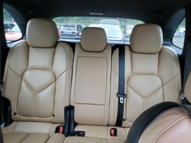 Photo 10 from auction – 2016 PORSCHE CAYENNE with VIN WP1AF2A23GLA40336