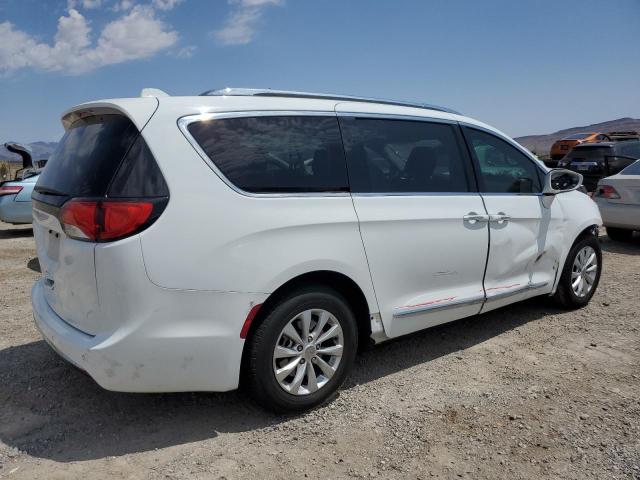 Photo 3 from auction – 2018 CHRYSLER PACIFICA T with VIN 2C4RC1BG1JR154738