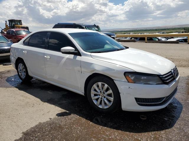 Photo 4 from auction – 2013 VOLKSWAGEN PASSAT S with VIN 1VWAP7A32DC078704