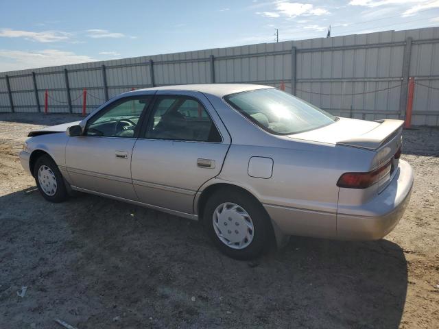 Photo 2 from auction – 1997 TOYOTA CAMRY CE with VIN 4T1BG22K5VU766414