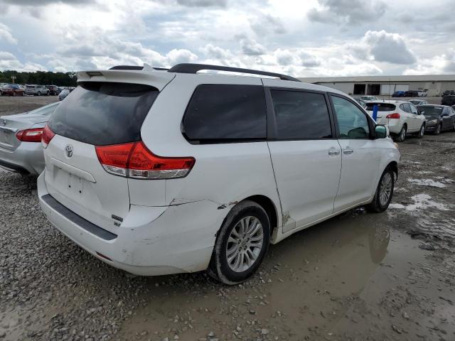 Photo 3 from auction – 2013 TOYOTA SIENNA XLE with VIN 5TDYK3DC6DS392603
