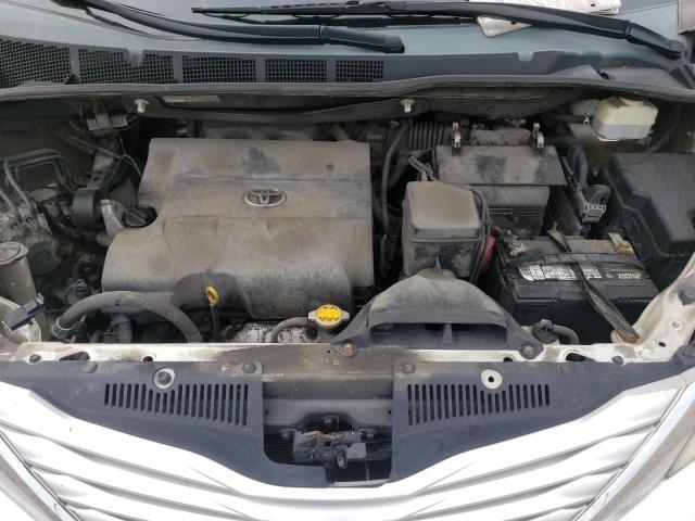 Photo 12 from auction – 2013 TOYOTA SIENNA XLE with VIN 5TDDK3DC4DS059721