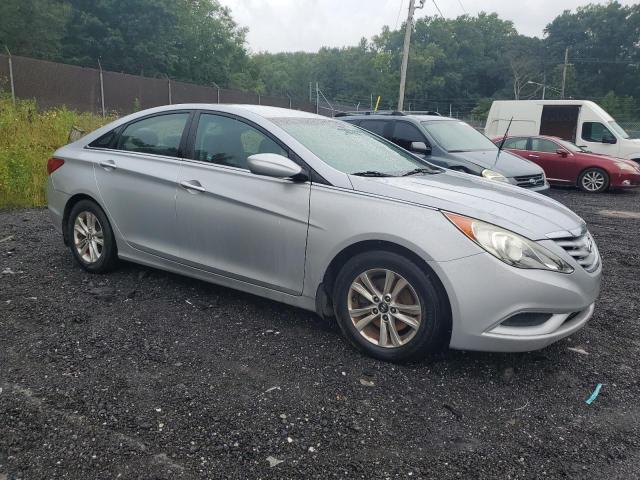 Photo 4 from auction – 2011 HYUNDAI SONATA GLS with VIN 5NPEB4ACXBH101049