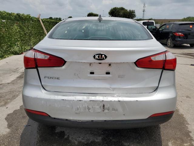 Photo 6 from auction – 2016 KIA FORTE LX with VIN KNAFX4A62G5551587