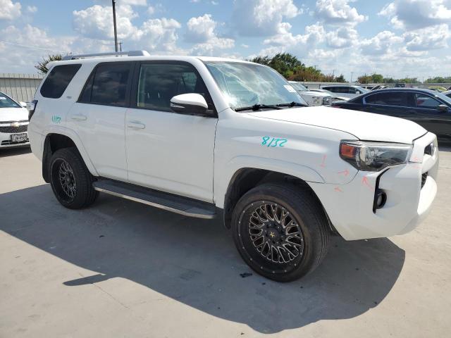 Photo 4 from auction – 2014 TOYOTA 4RUNNER SR with VIN JTEBU5JR7E5199481