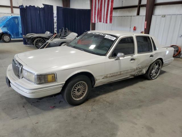 LINCOLN TOWN CAR 1993 with VIN 1LNLM83W7PY768338 - Photo from auction